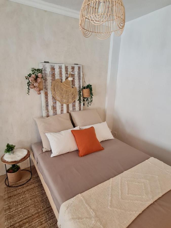 Lunaria Annua Coeur Centre-historique Avignon, A Deux Pas Du Palais, 4-5 Personnes Clim Wifi Apartment