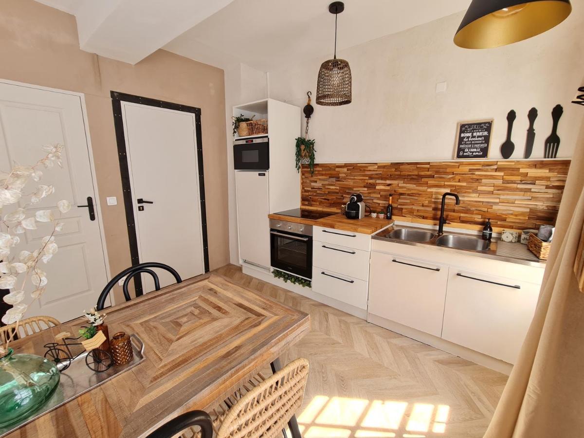 Lunaria Annua Coeur Centre-historique Avignon, A Deux Pas Du Palais, 4-5 Personnes Clim Wifi Apartment