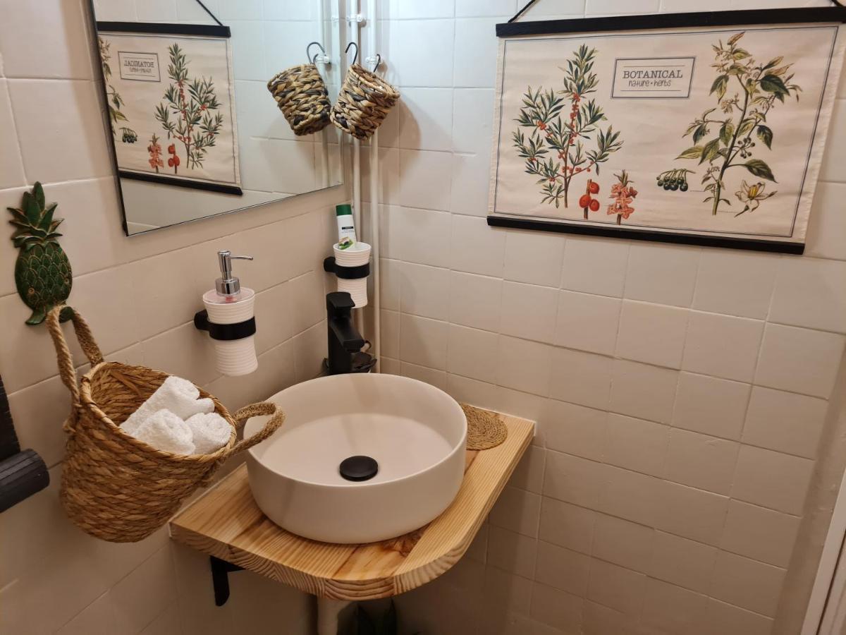Apartment Lunaria Annua Coeur Centre-historique Avignon, A Deux Pas Du Palais, 4-5 Personnes Clim Wifi *