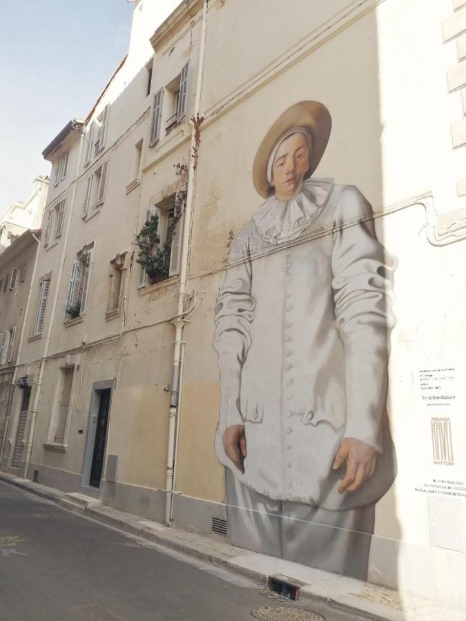 Lunaria Annua Coeur Centre-historique Avignon, A Deux Pas Du Palais, 4-5 Personnes Clim Wifi *
